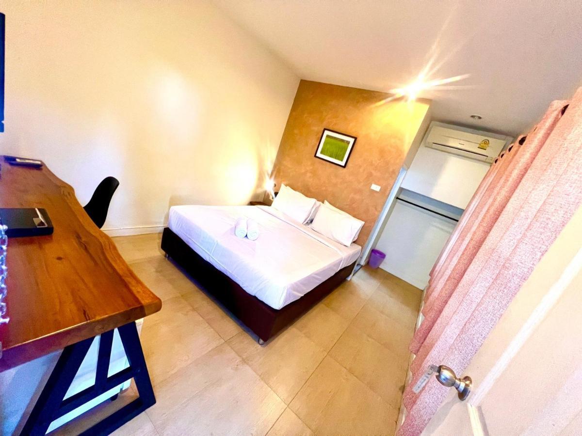 Udee Cozy Hotel Chiang Mai Exterior photo