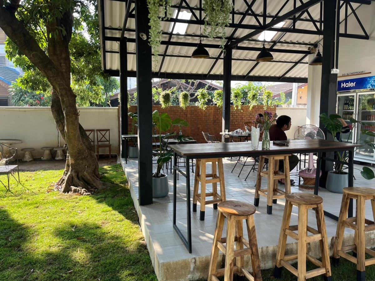 Udee Cozy Hotel Chiang Mai Exterior photo