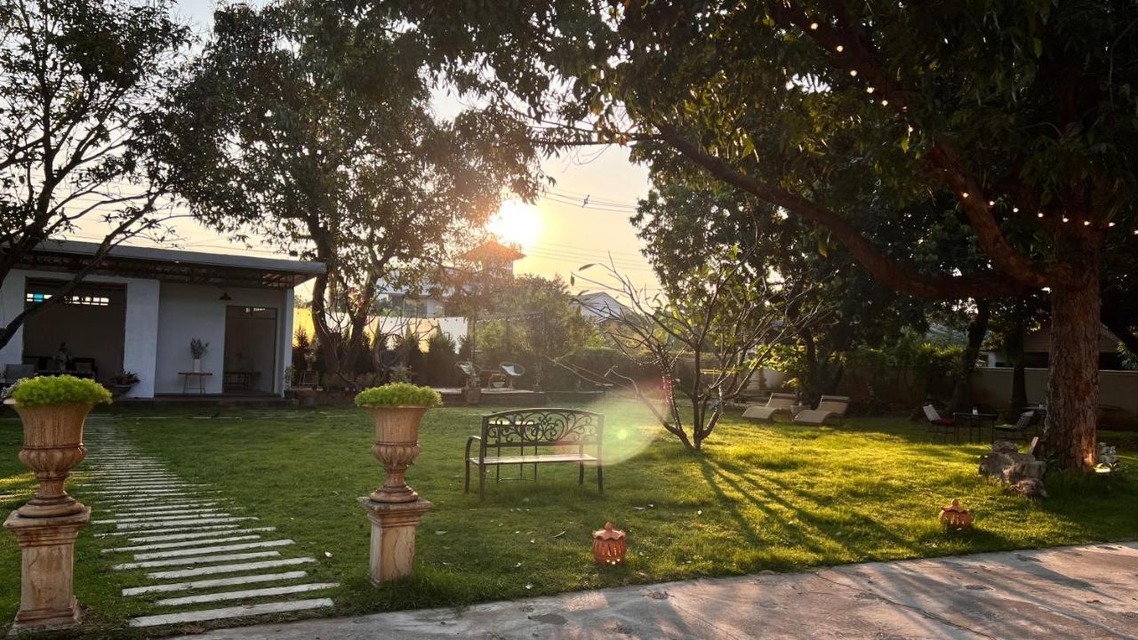 Udee Cozy Hotel Chiang Mai Exterior photo