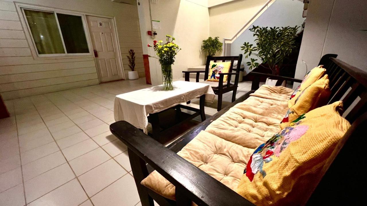 Udee Cozy Hotel Chiang Mai Exterior photo