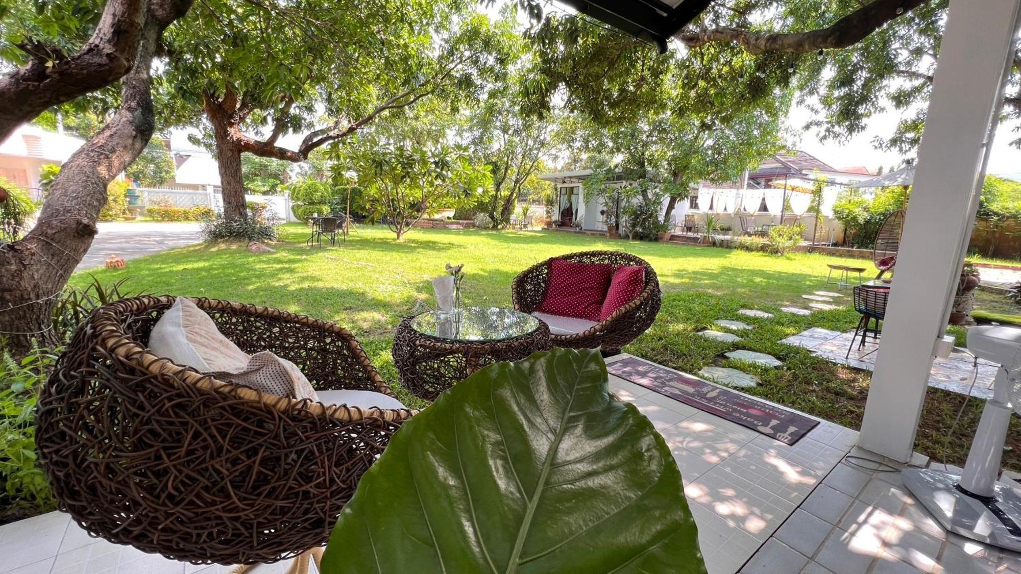 Udee Cozy Hotel Chiang Mai Exterior photo