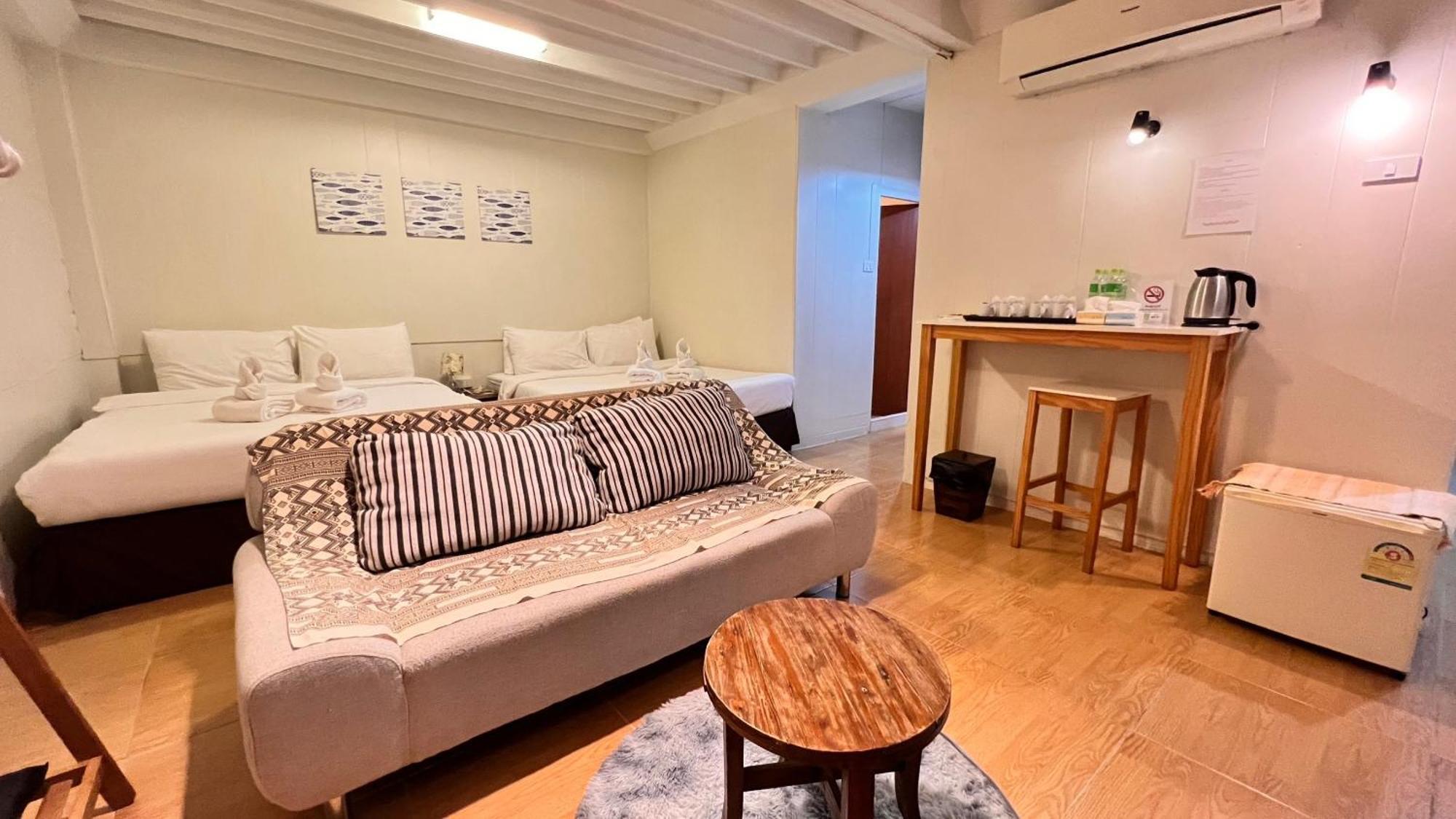 Udee Cozy Hotel Chiang Mai Exterior photo